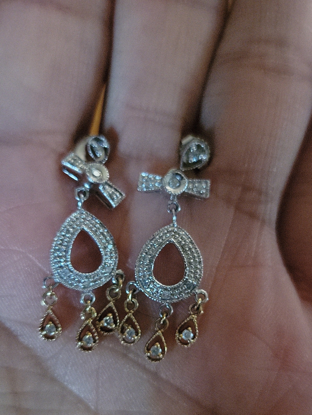 14k Art Deco Two Tones White Gold And Yellow Gold Earth Made Dimond Earing ,